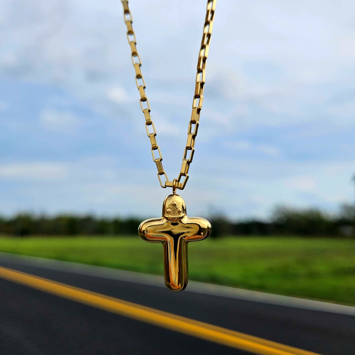 Shiny Euphoric Cross Chain