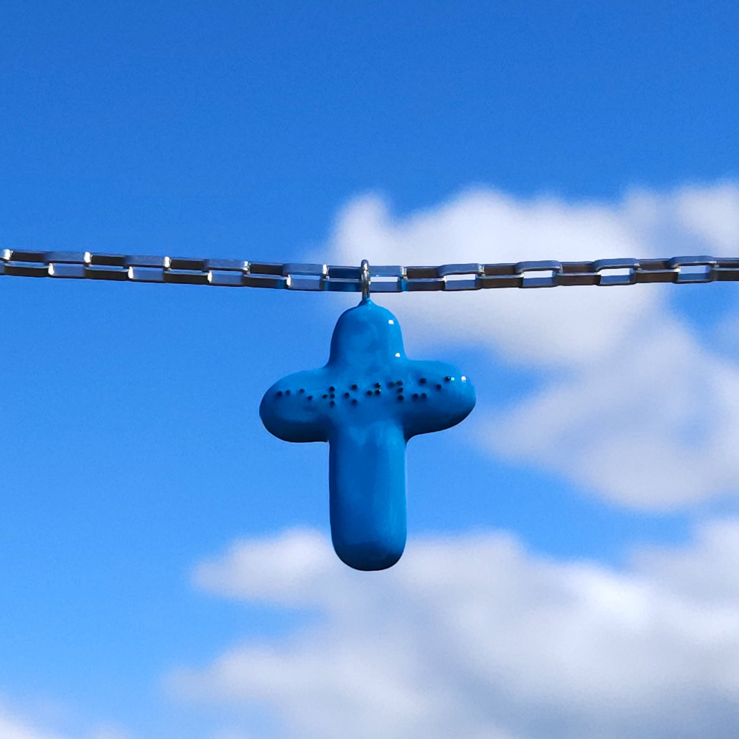 Bloo Euphoric Cross Chain